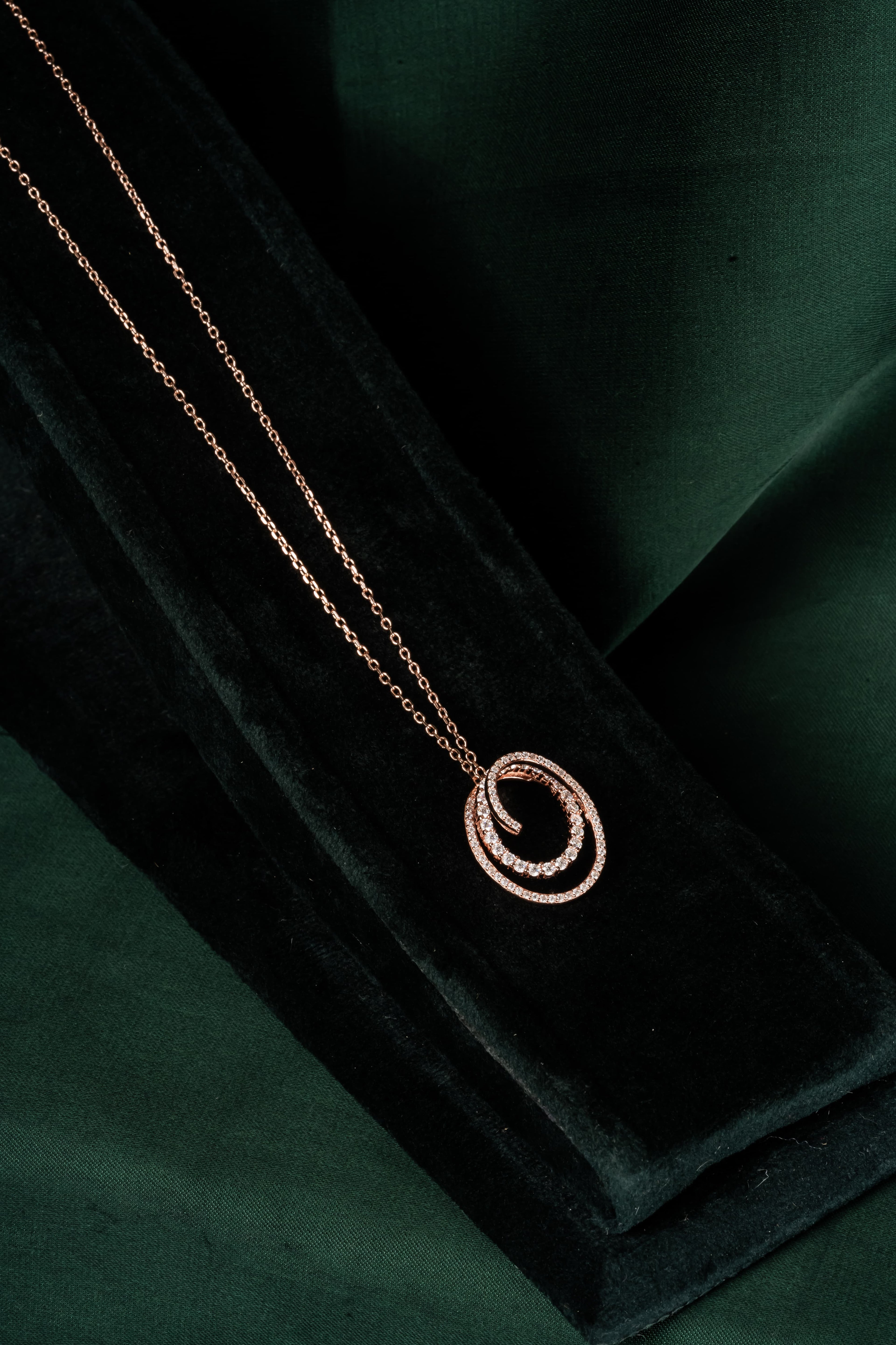 Rose Gold Revolve Pendant – Rose Gold Moissanite Pendant – Myraé