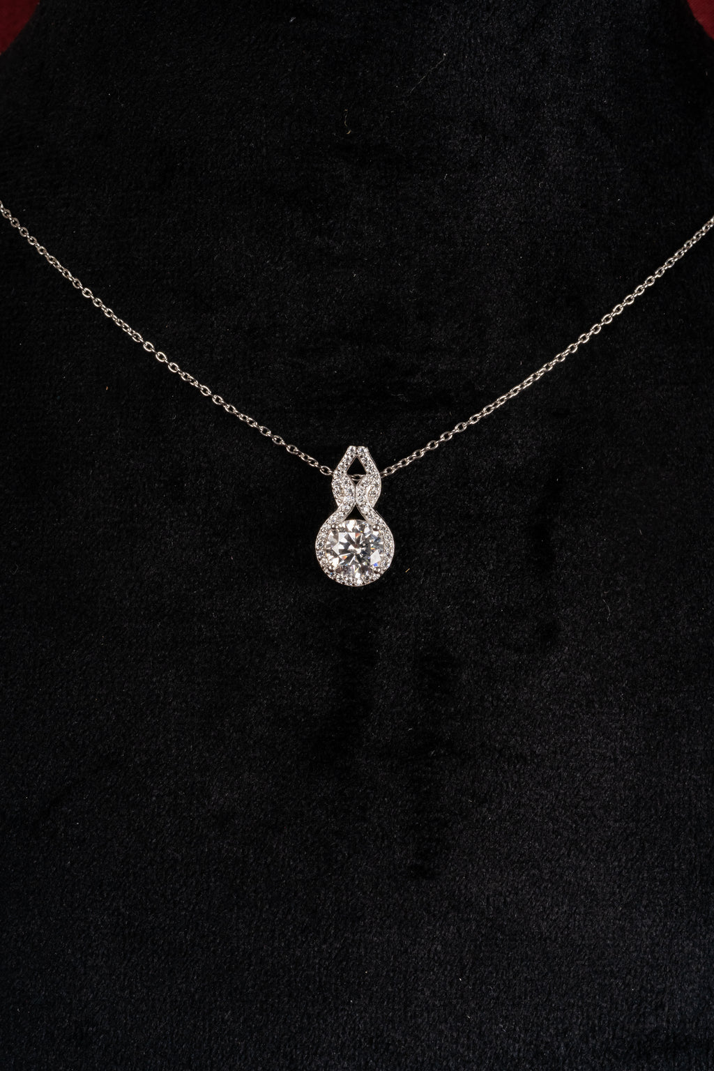 Silver Twinfold Pendant – Front View – Sterling Silver Moissanite – Myraé