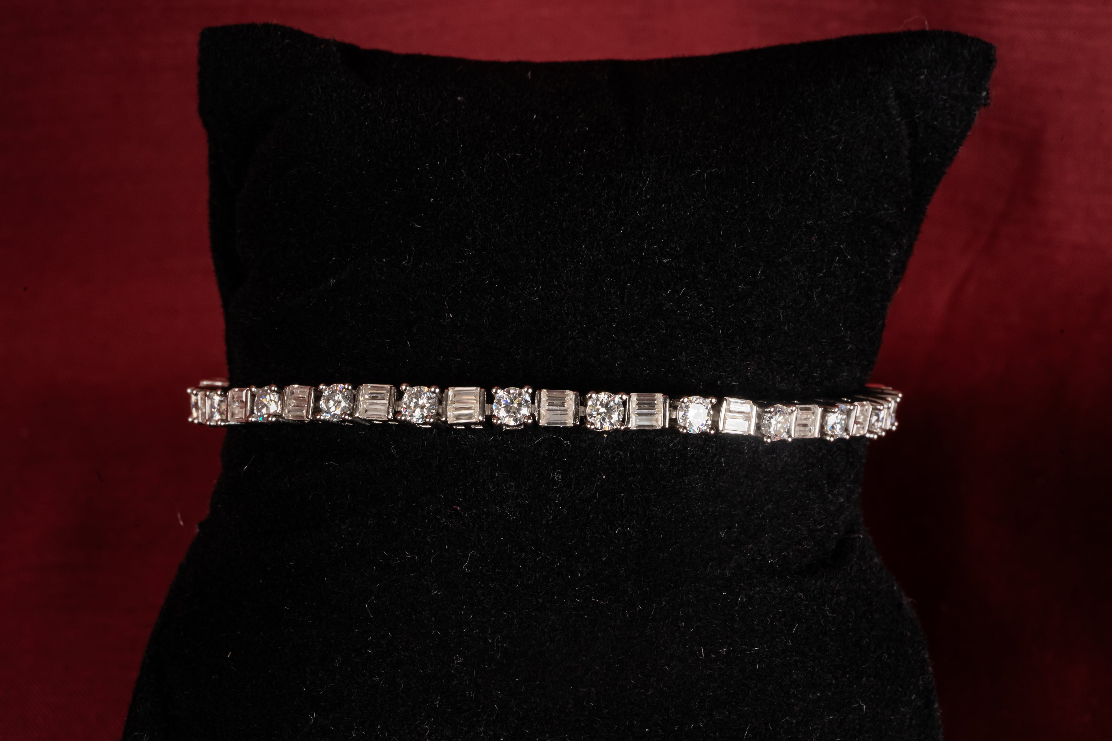 Silver Rhythm Line Bracelet