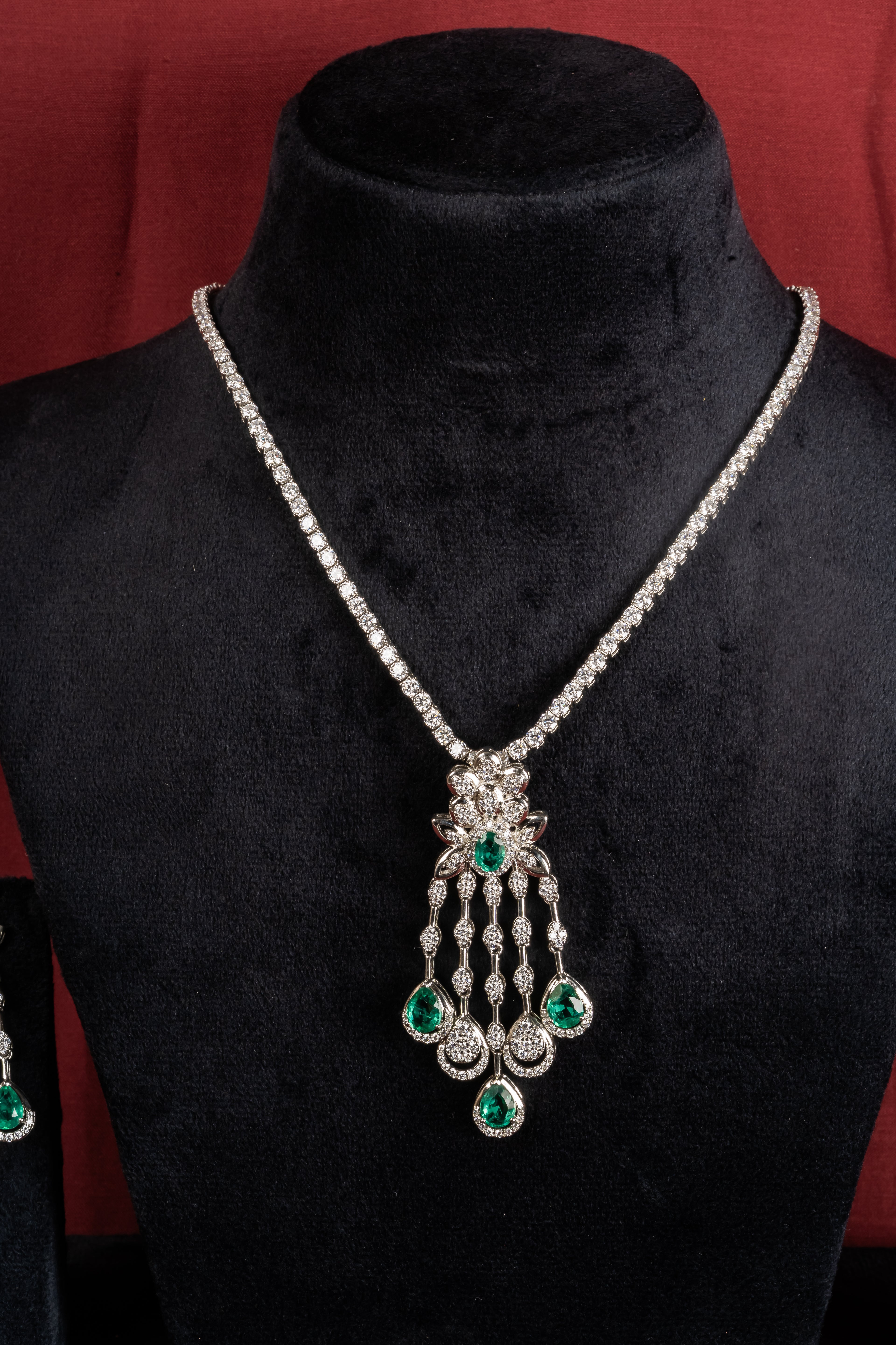 Silver Grandfall Pendant Set