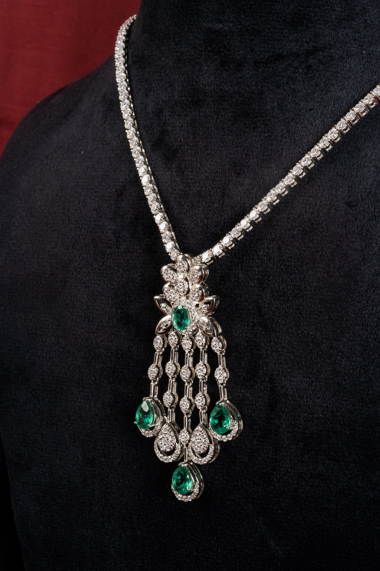 SILVER GRANDFALL PENDANT SET