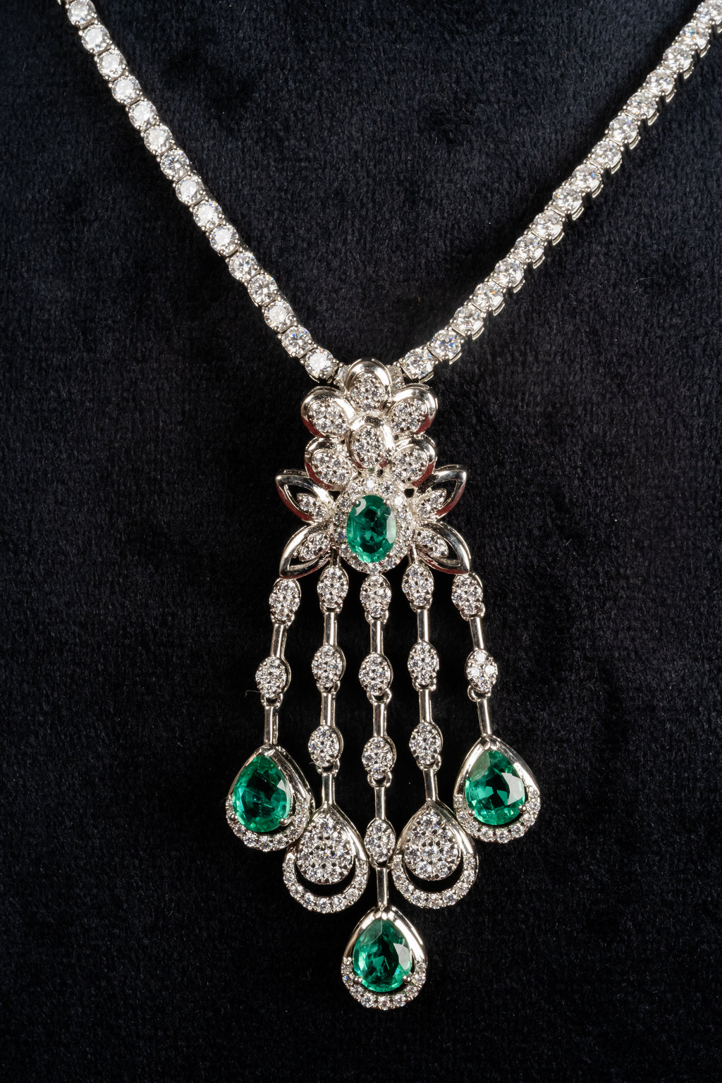 Silver Grandfall Pendant Set