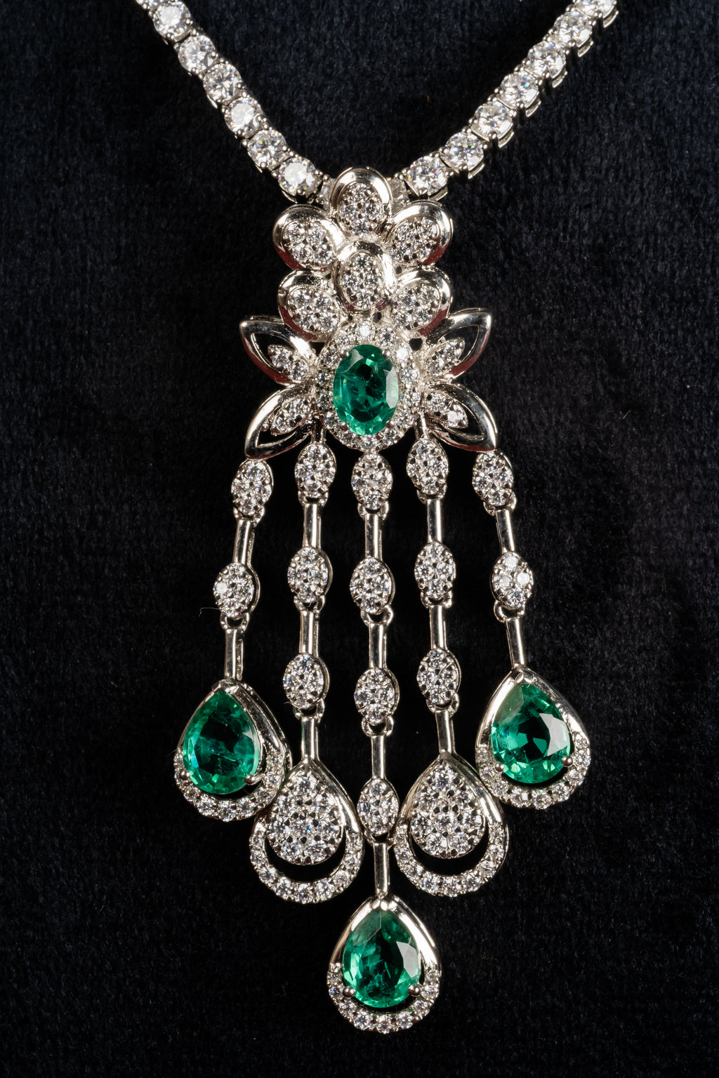 Silver Grandfall Pendant Set