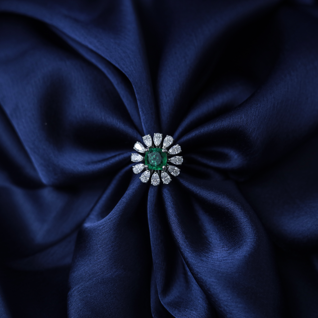 Emerald Garden Ring – Silver Emerald Moissanite Ring – Myraé