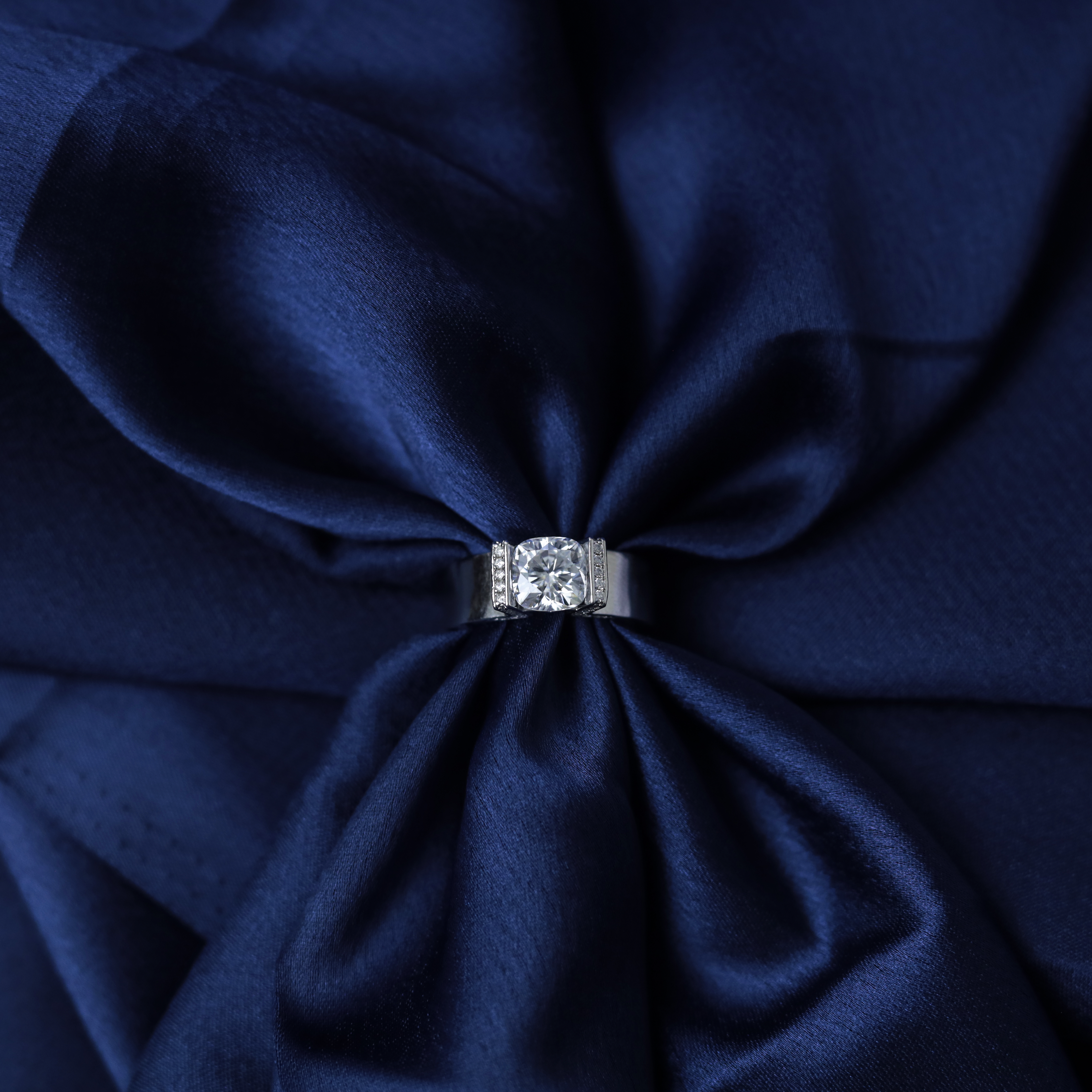 Cathedral Grace Solitaire Ring, in 925 sterling silver