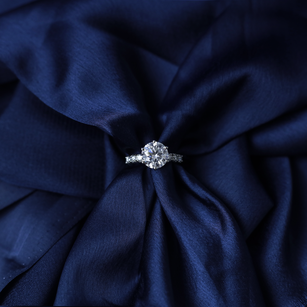 Timeless Halo Ring – Front View – Silver Moissanite – Myraé