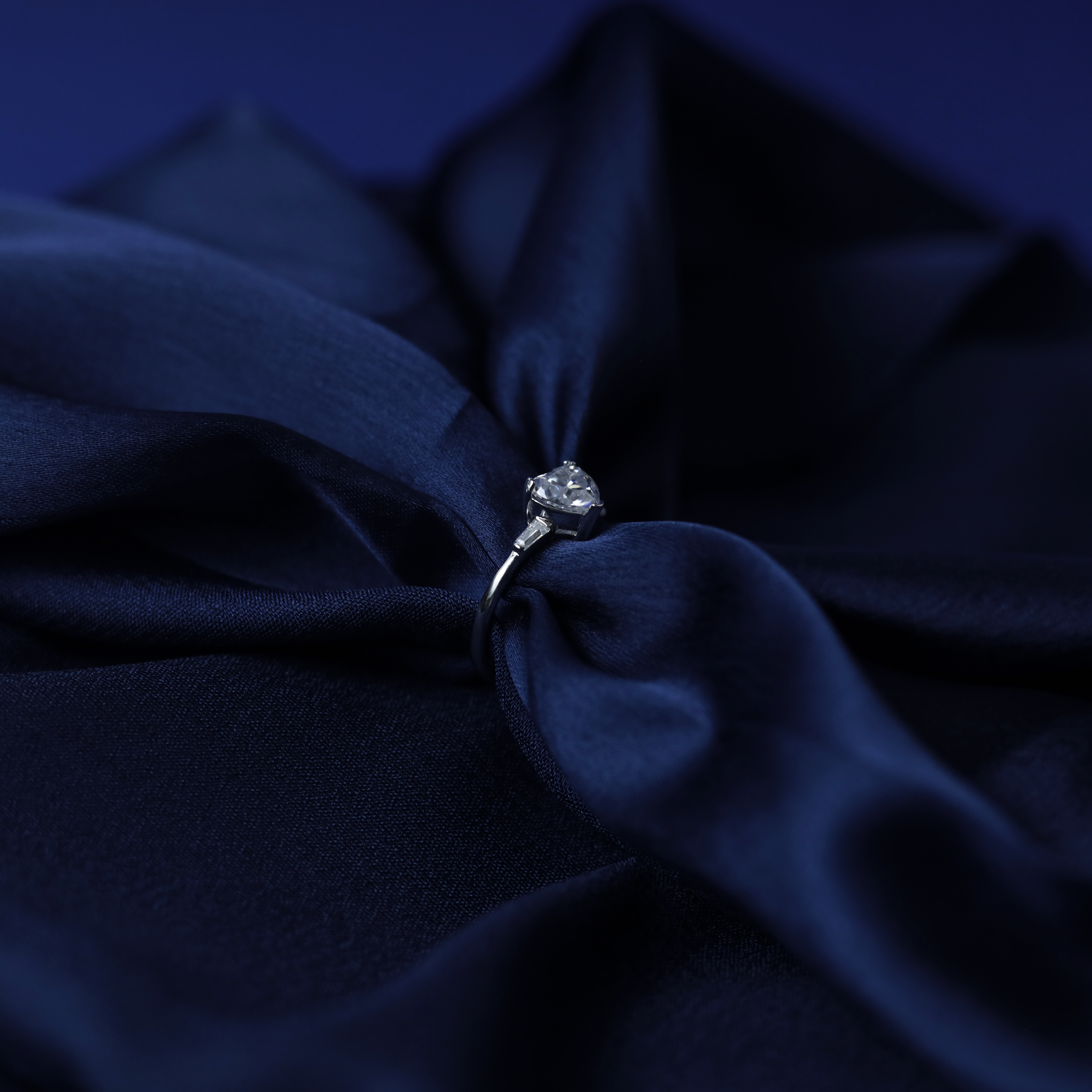 Heart's Desire Solitaire Ring – Detail View – Silver Moissanite – Myraé