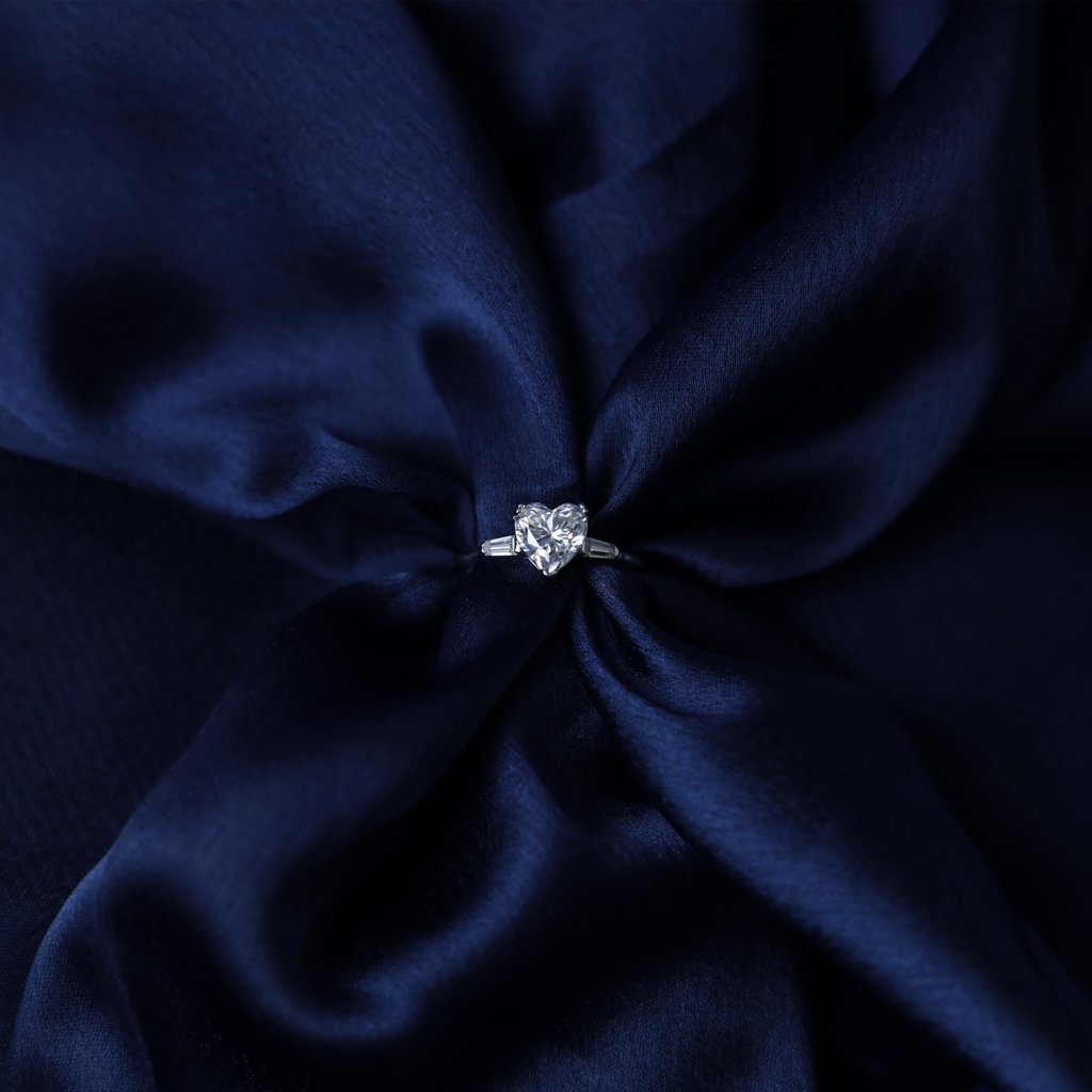 Heart's Desire Solitaire Ring – Front View – Silver Moissanite – Myraé