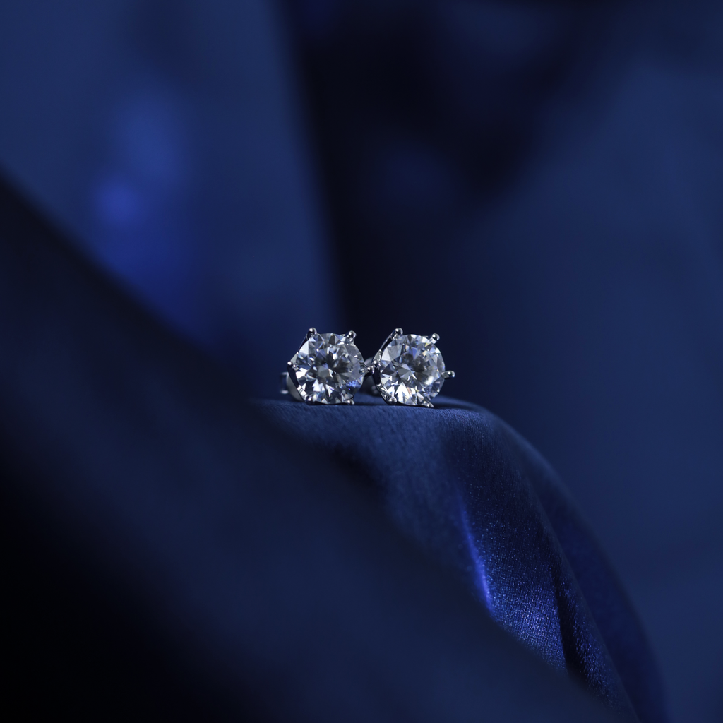 Everyday Grace Studs – Detail View – Silver Moissanite – Myraé