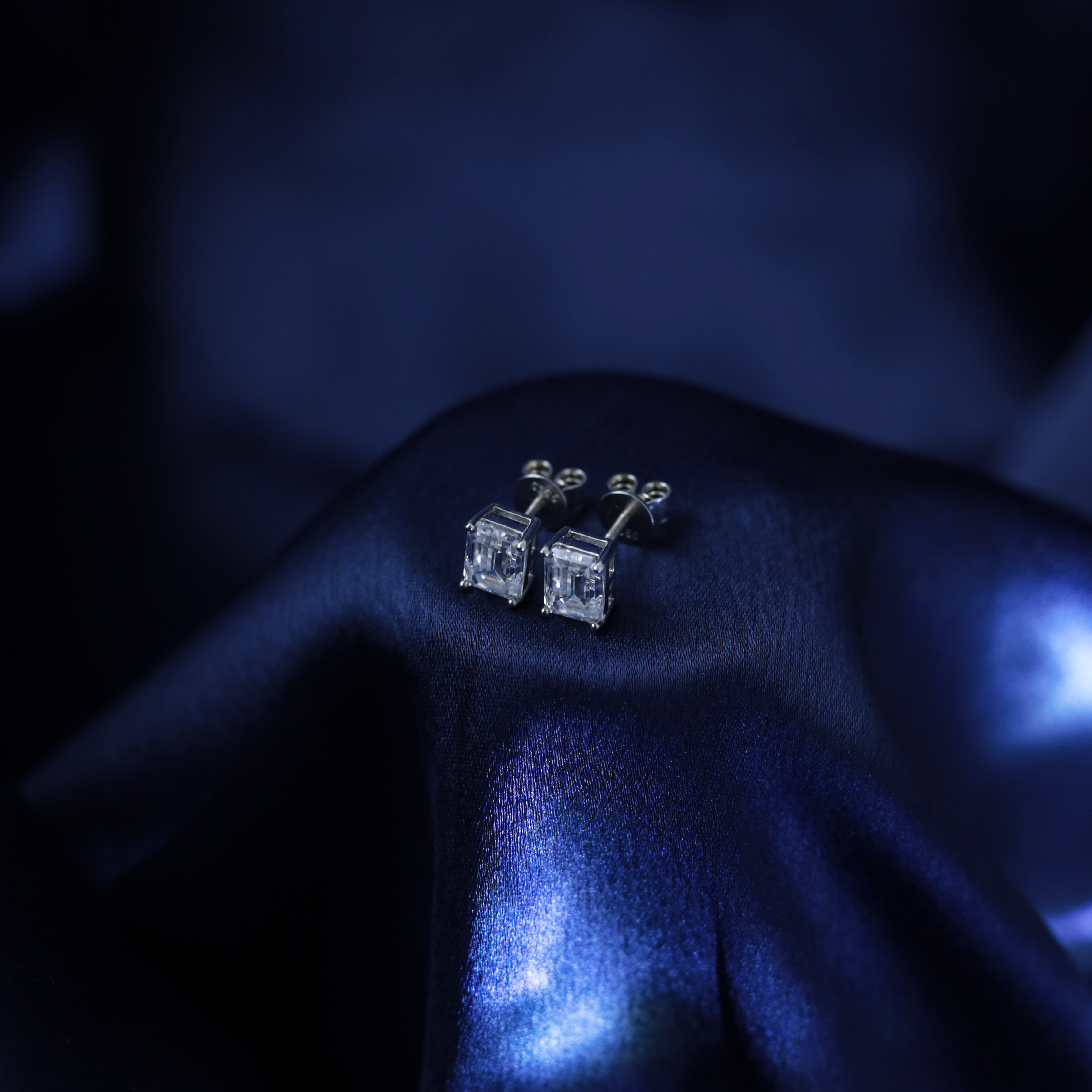 Deco Step Studs