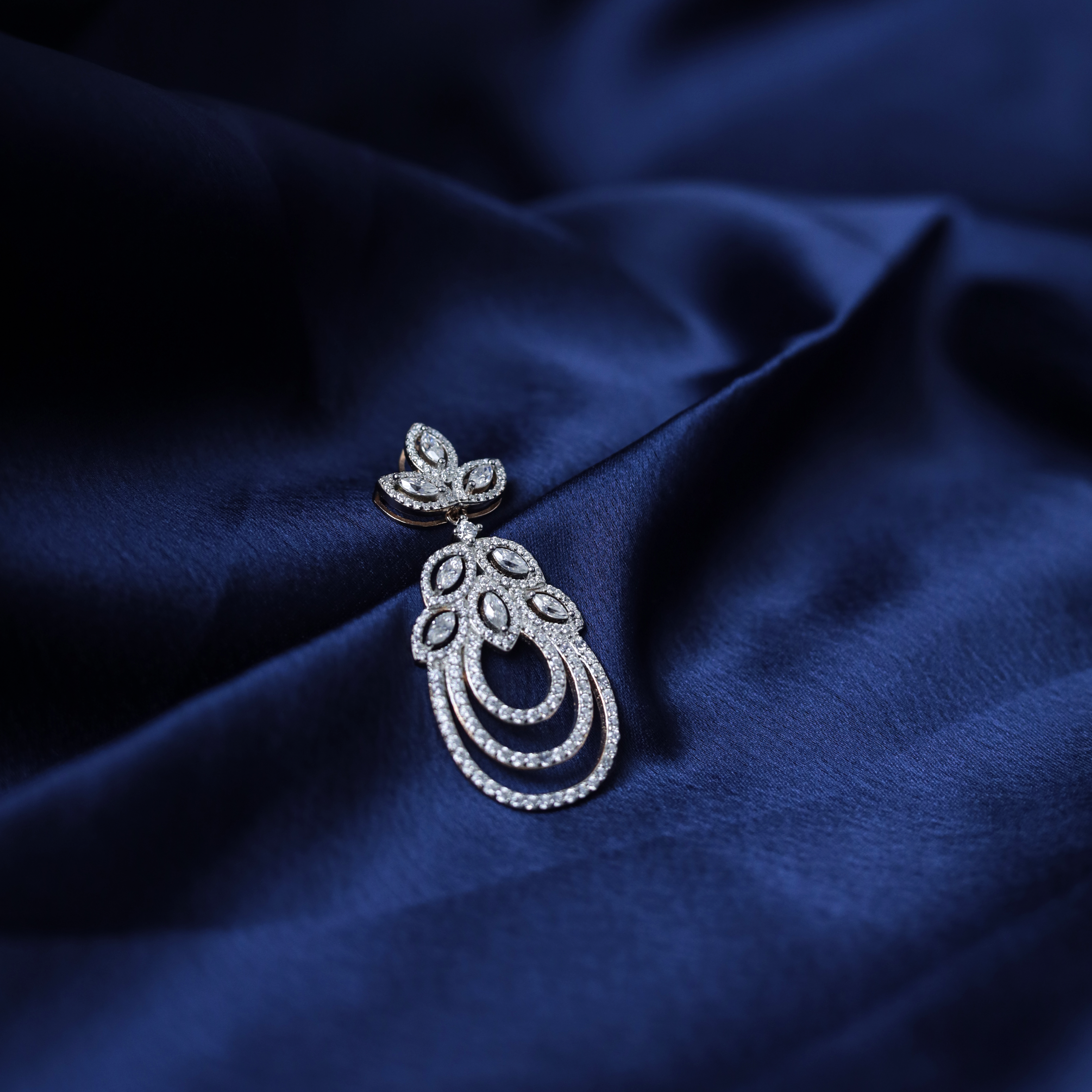 Heritage Chandelier Earrings – Side View – Silver Moissanite – Myraé