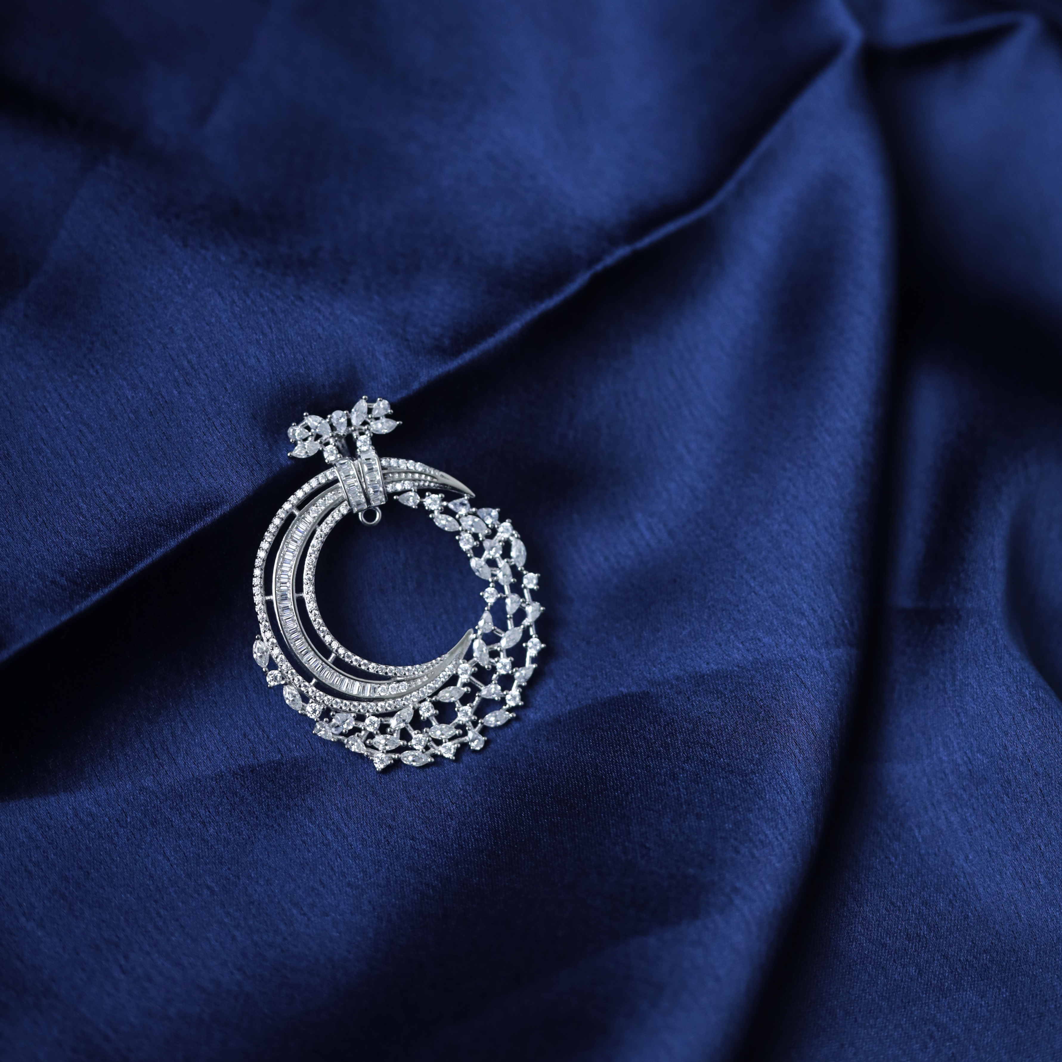 Celestial Wing Earrings – Detail View – Silver Moissanite – Myraé