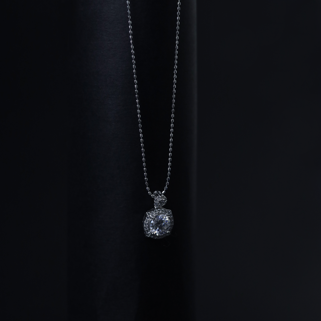 Cushion Grace Pendant – Detail View – Sterling Silver Moissanite – Myraé