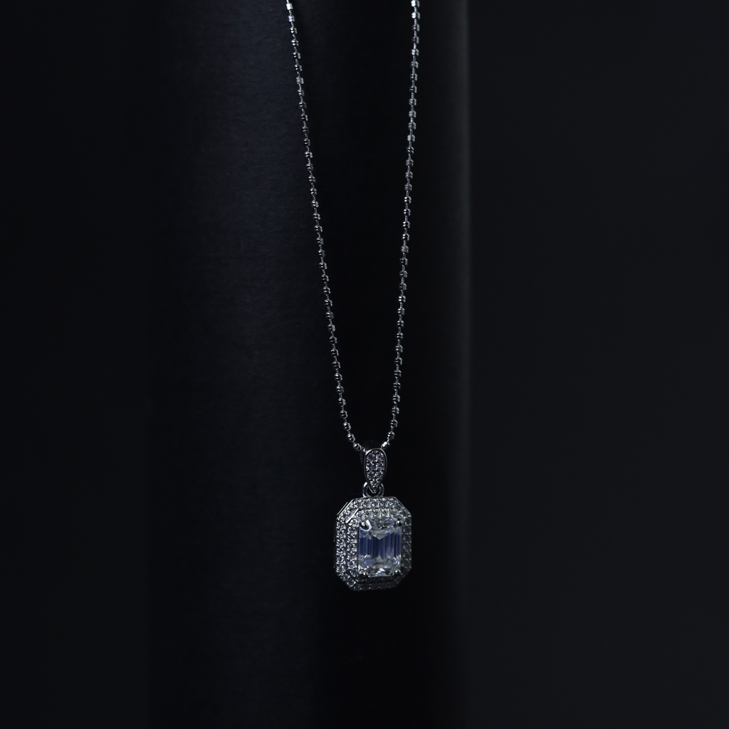 Deco Legacy Pendant