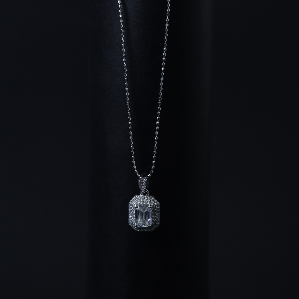 Deco Legacy Pendant