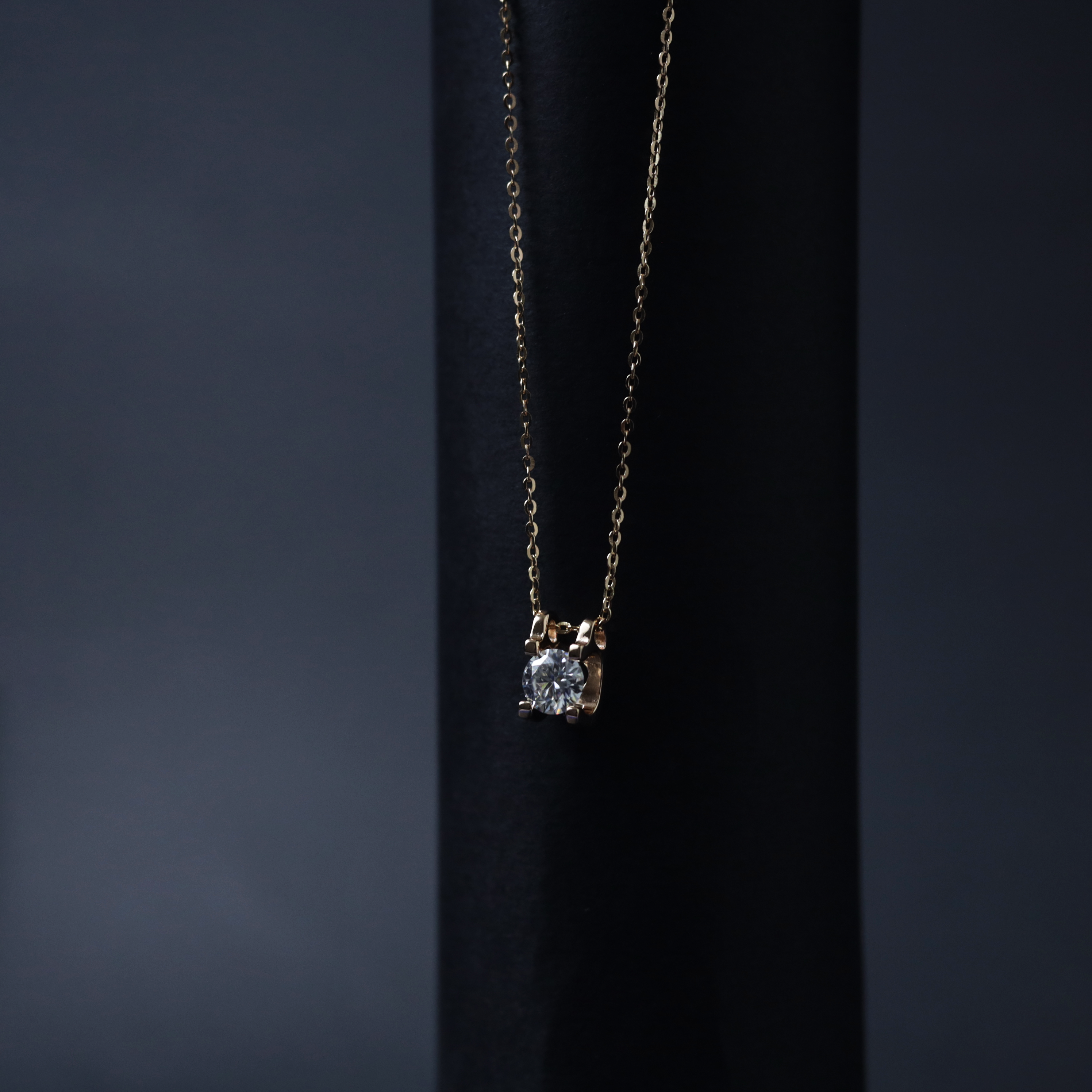 First Light Pendant – Front View – Sterling Silver Moissanite – Myraé