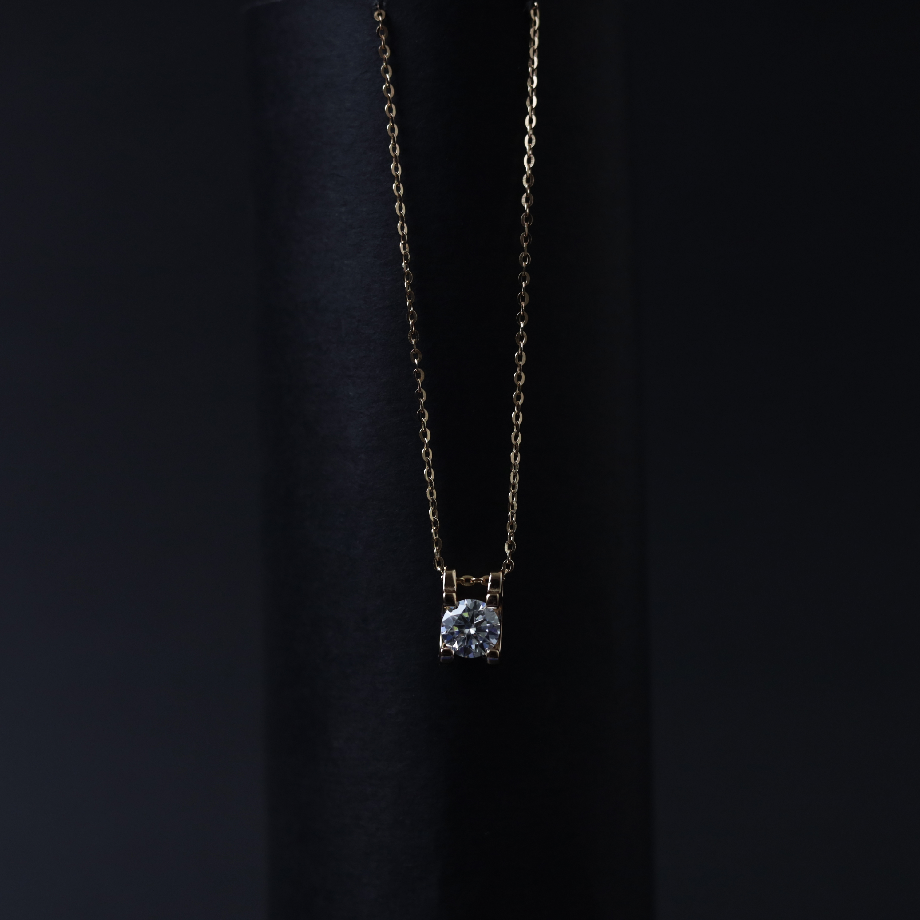 First Light Pendant – Silver Moissanite Pendant – Myraé