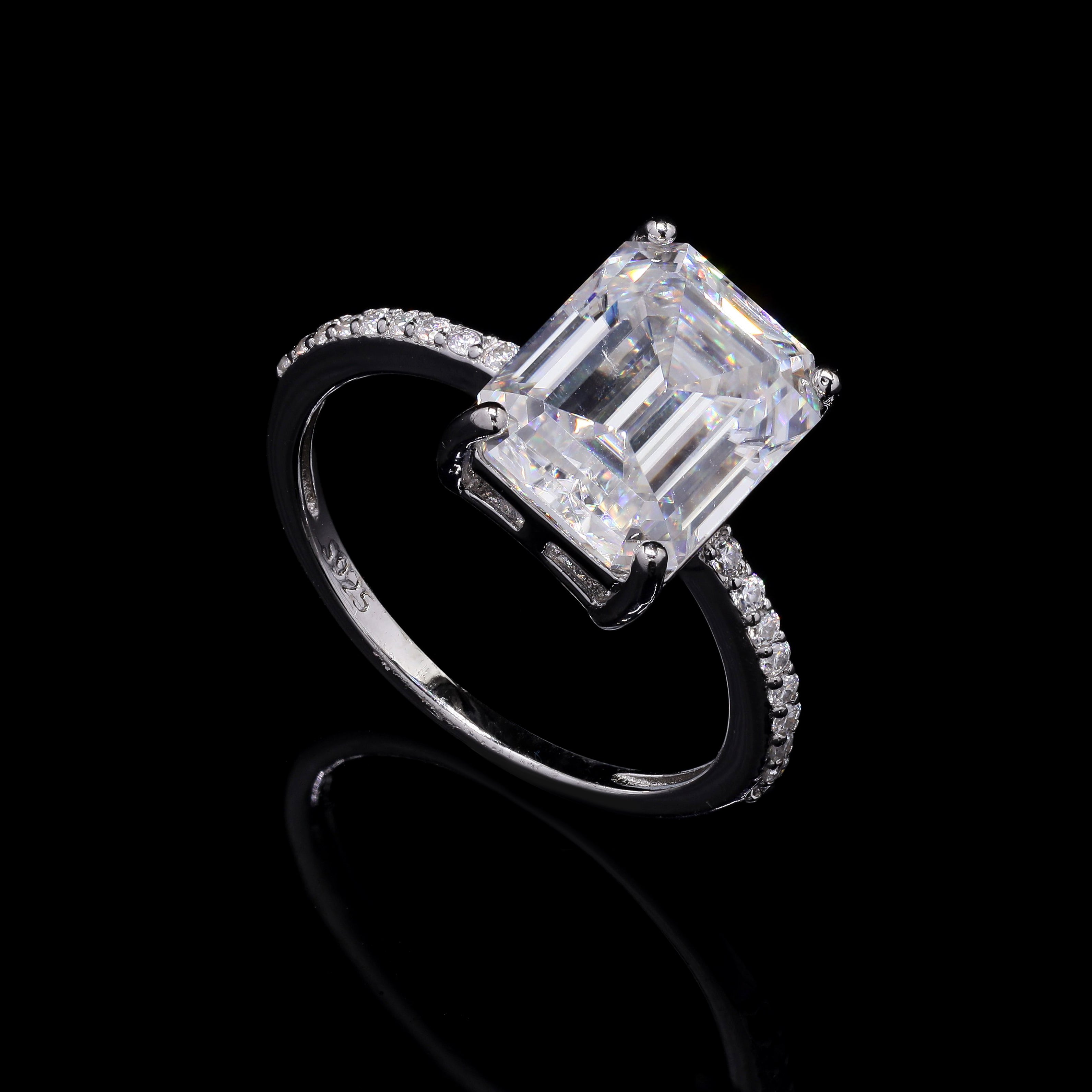 Tableau Emerald Ring - angle