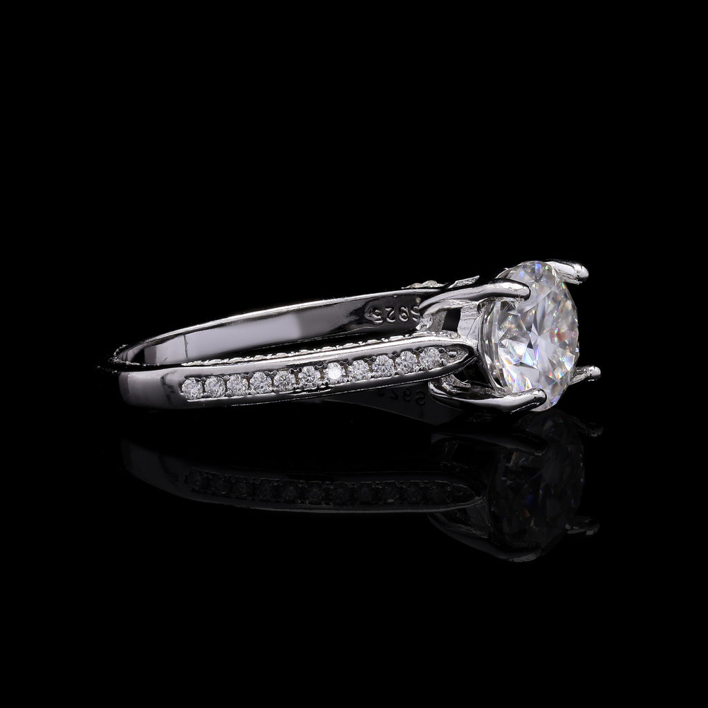 Pillar Solitaire Ring - front