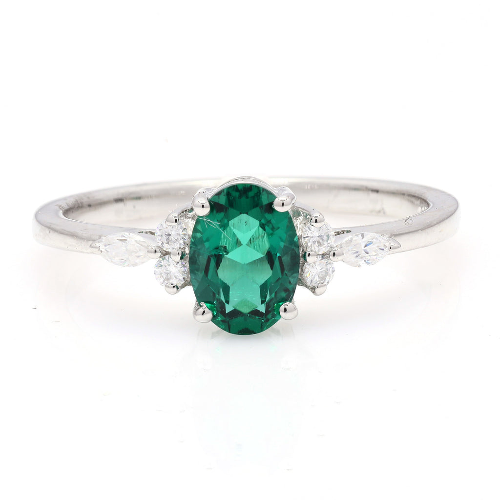 Oval Petal Ring, in 925 sterling silver