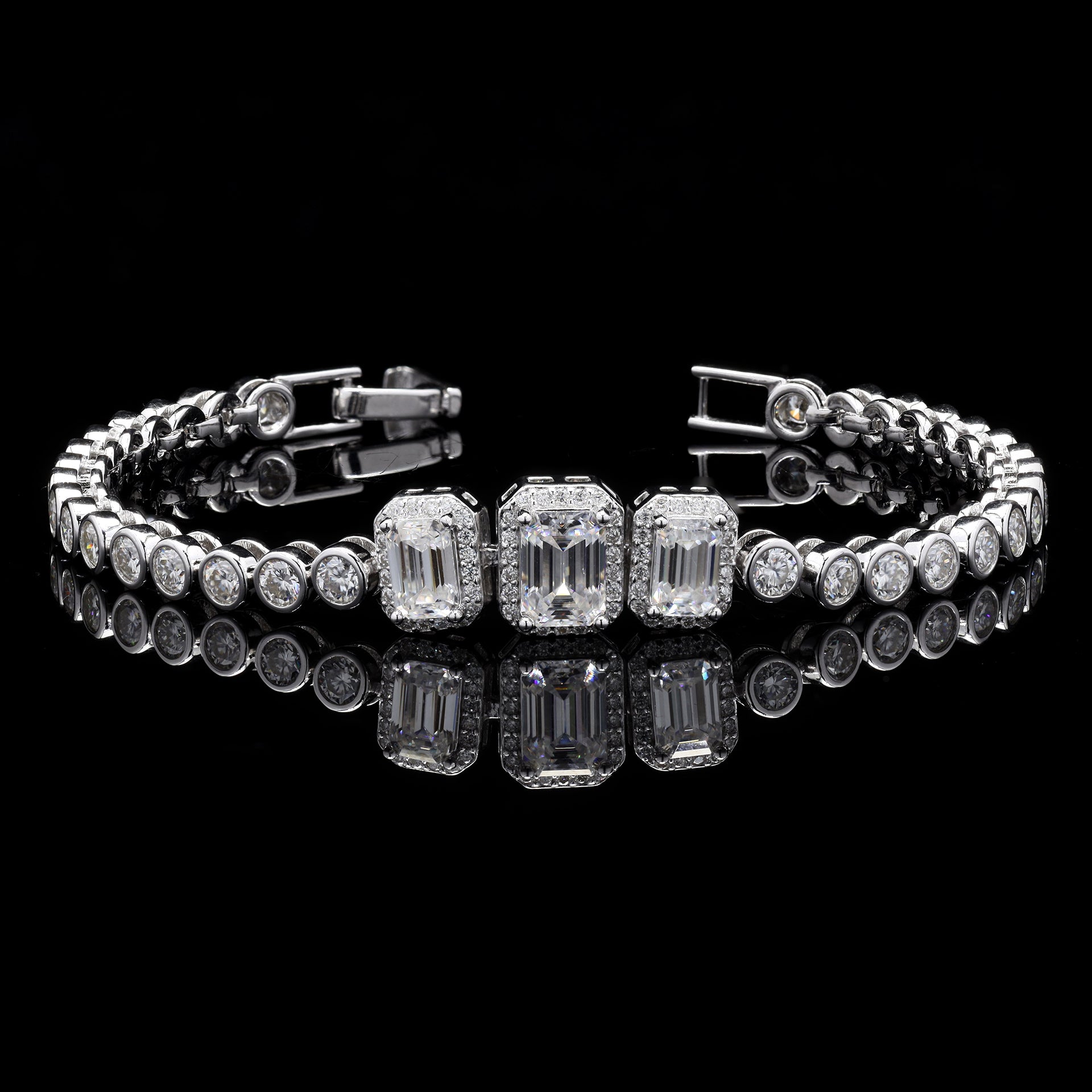 Bloom Arc Bangle