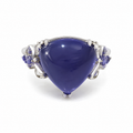 Violet Trillion Cocktail Ring in 925 sterling silver by Myraé