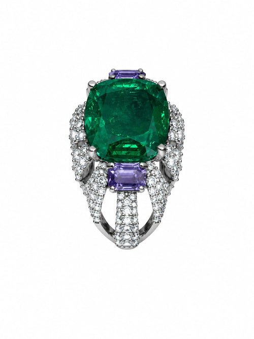 Cushion Emerald Sapphire Halo Ring in 925 sterling silver by Myraé