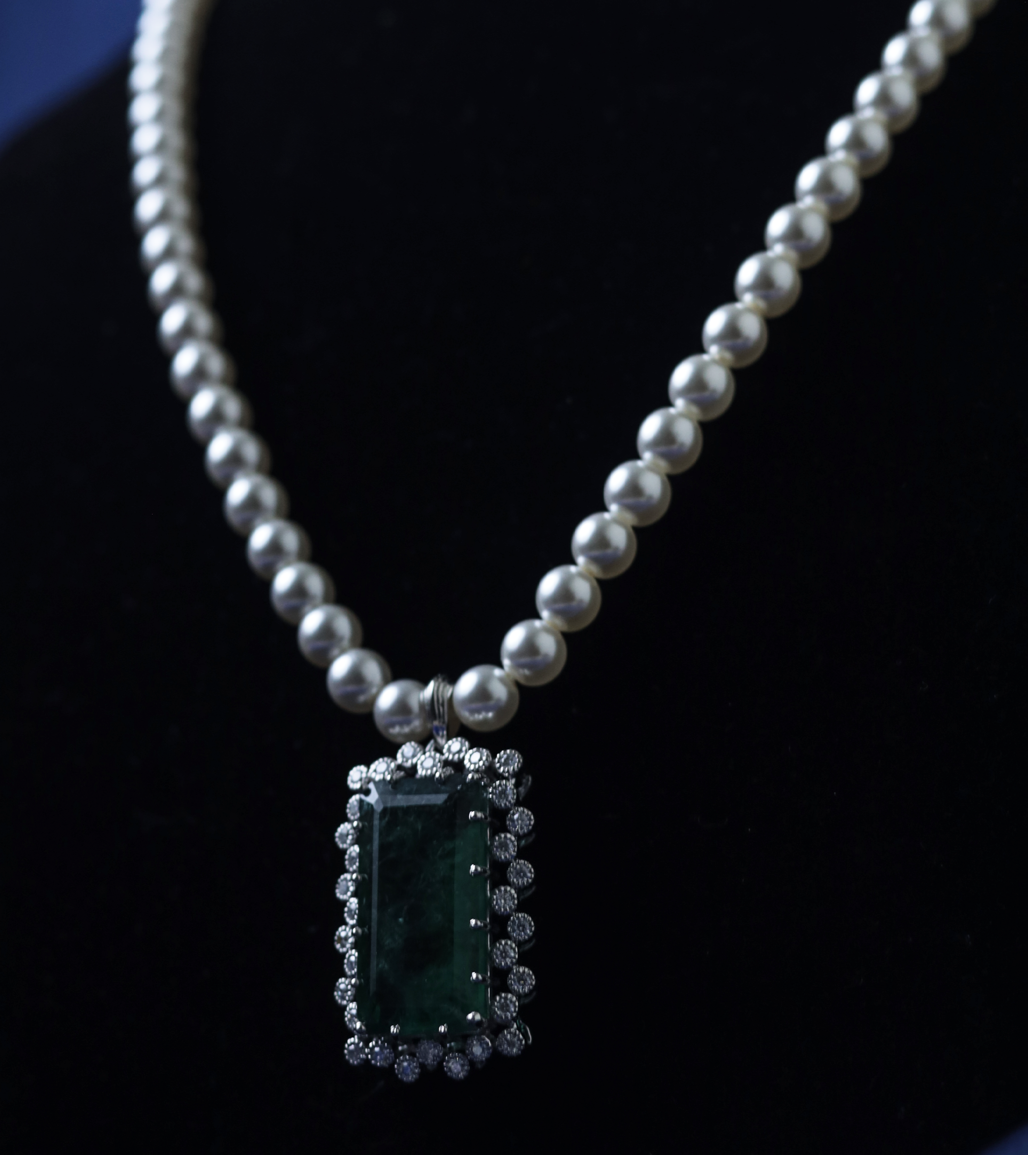Silver Heirloom Frame Mothi Necklace – Myraé